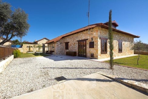 Show house No 32 (1)