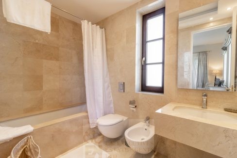Kensington Stylish Apartment 27
