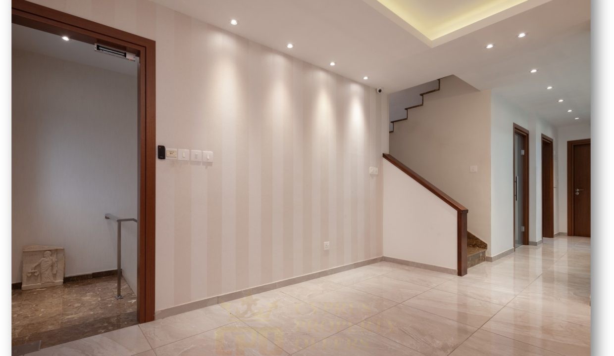 FIRSTFLOOR