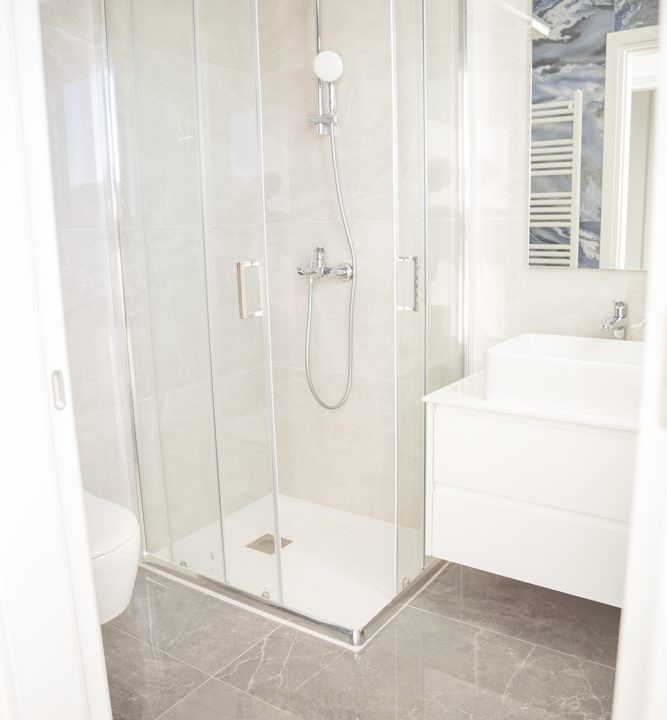 Bathroom - 3rd Floor(2)