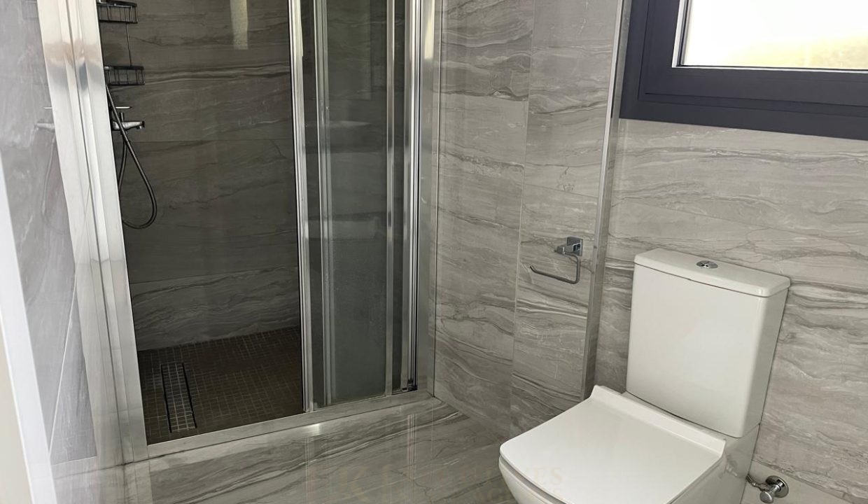 WhatsApp Image 2025-11-13 at 08.36.27