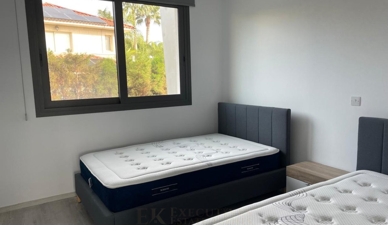 WhatsApp Image 2025-11-13 at 08.36.31