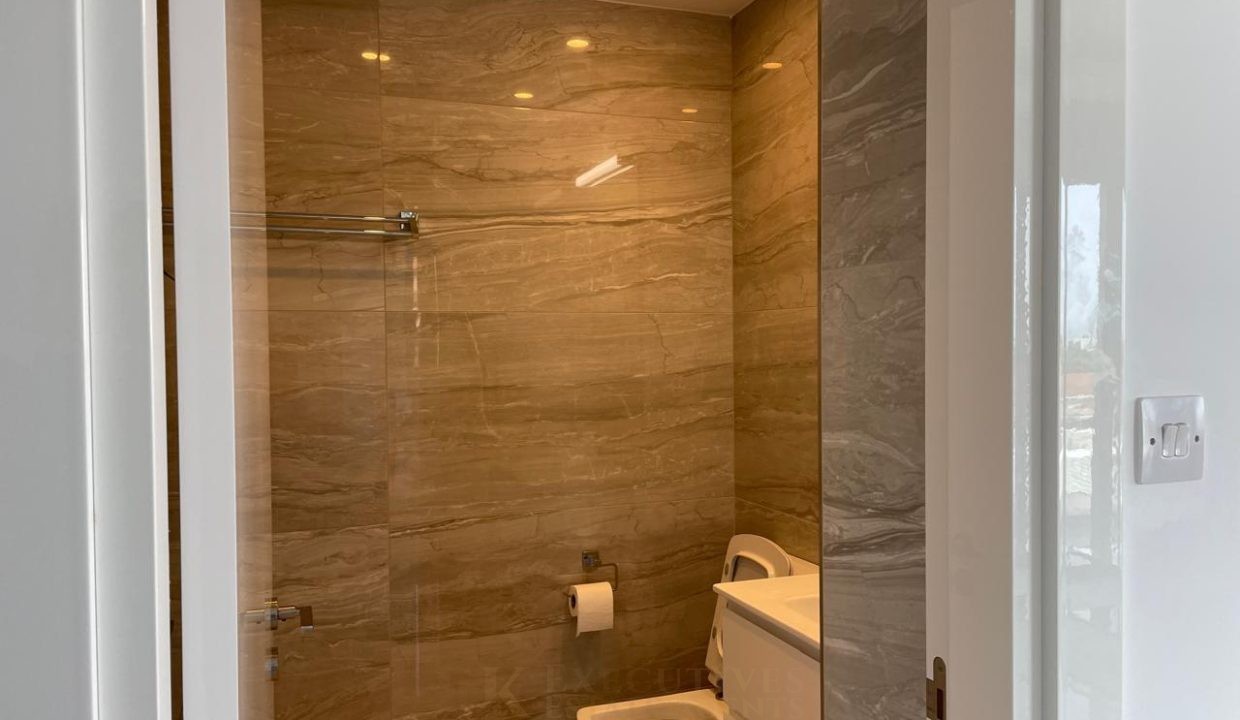 WhatsApp Image 2025-11-13 at 08.36.324