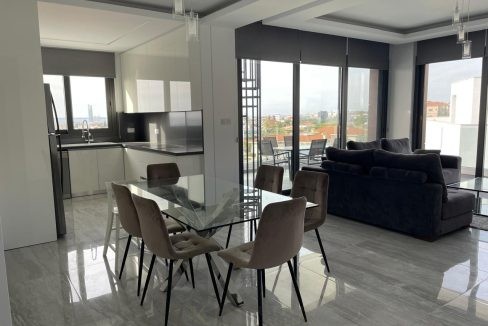 WhatsApp Image 2025-11-13 at 08.36.344