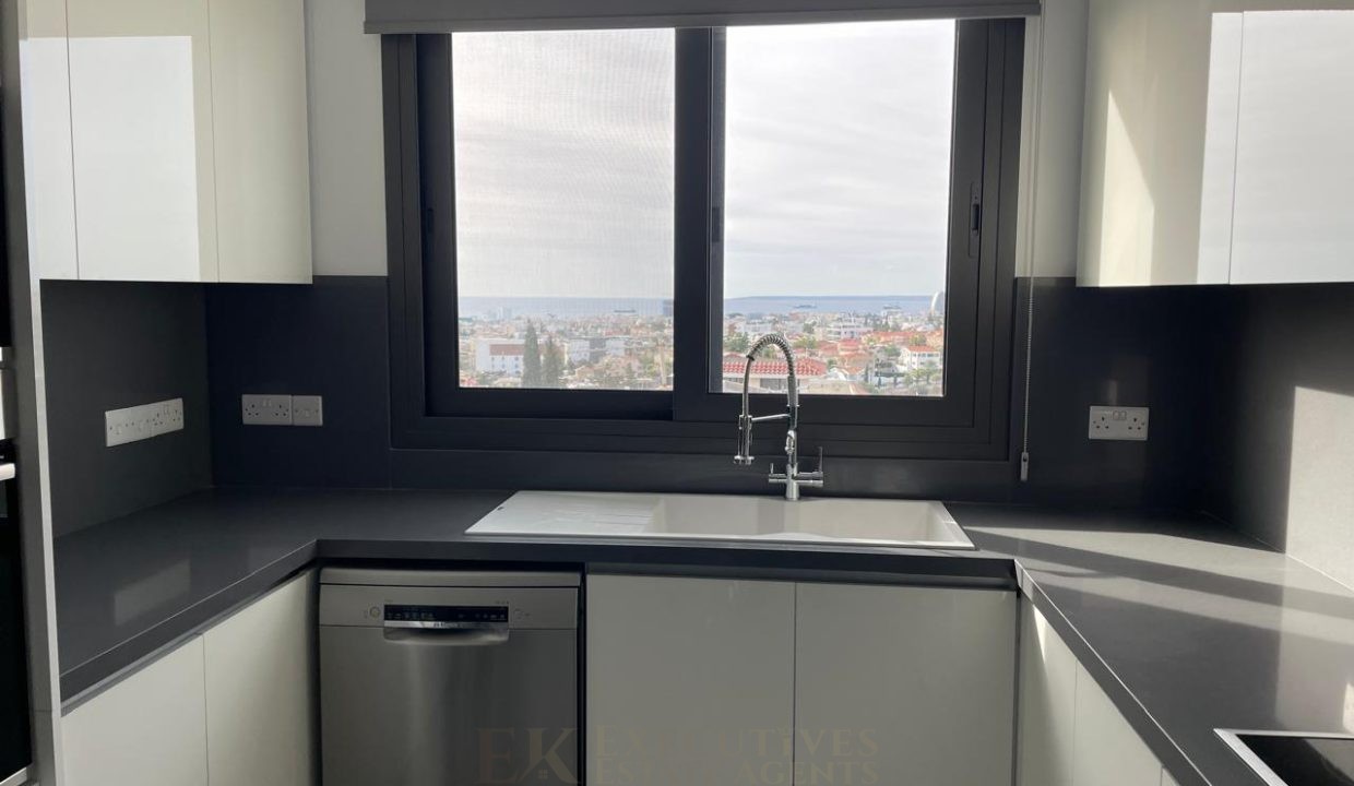 WhatsApp Image 2025-11-13 at 08.36.35