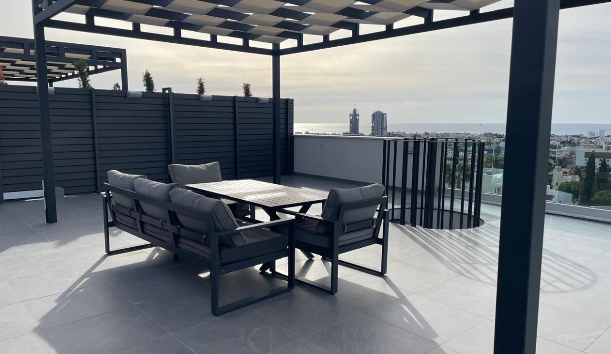 WhatsApp Image 2025-11-13 at 08.36.368