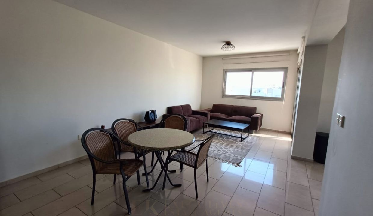 WhatsApp Image 2025-03-27 at 11.41.02_54f21080