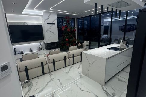 WhatsApp Image 2025-11-28 at 12.14.04_201f1c5d