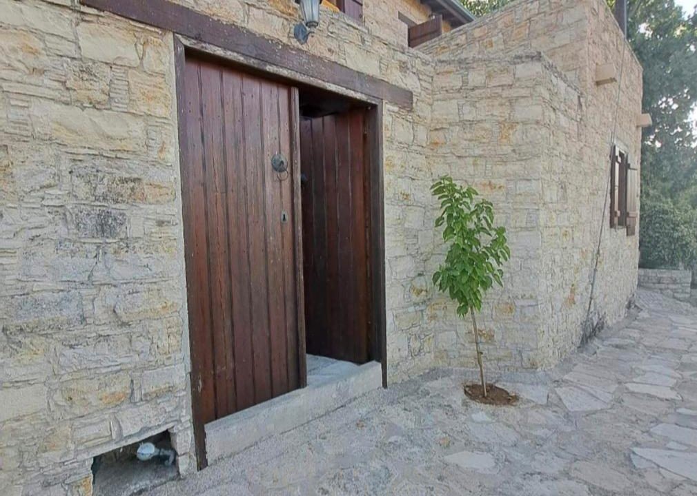 WhatsApp Image 2025-12-10 at 11.44.17_35262723