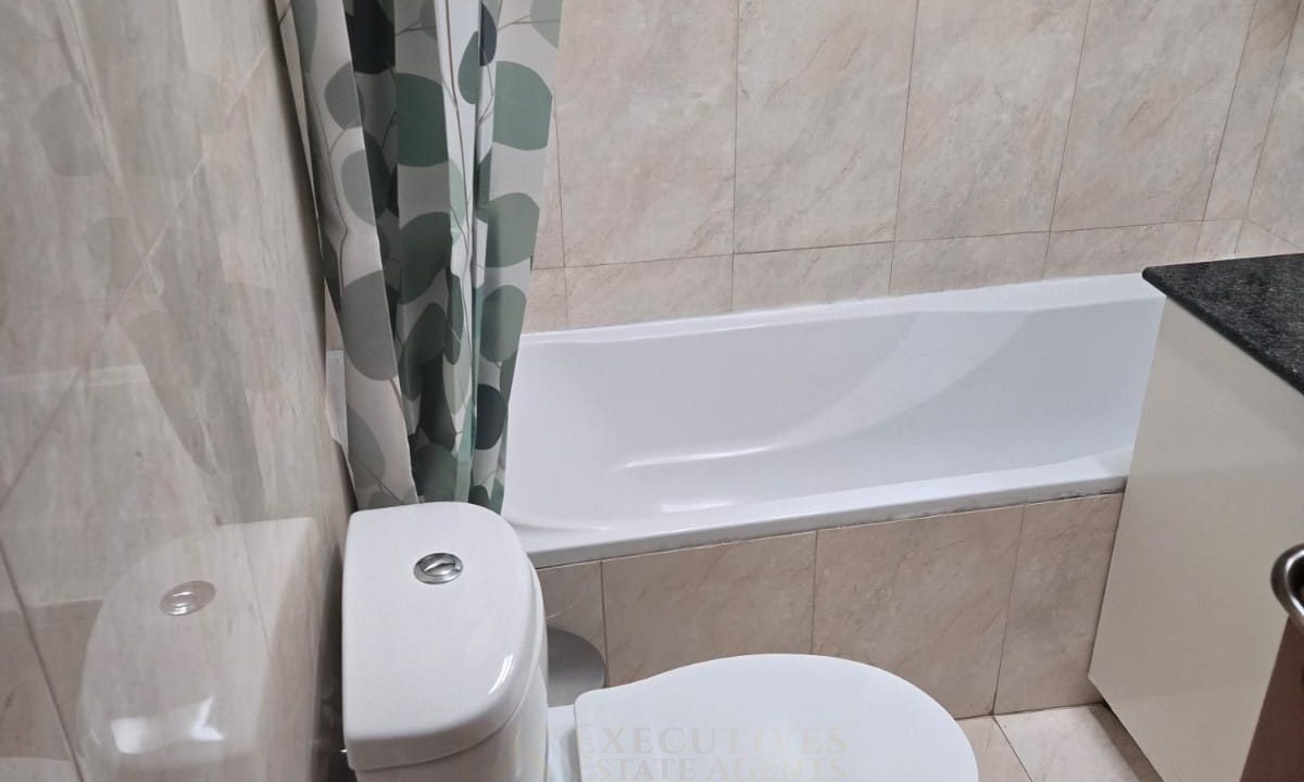 WhatsApp Image 2026-01-21 at 13.35.02D