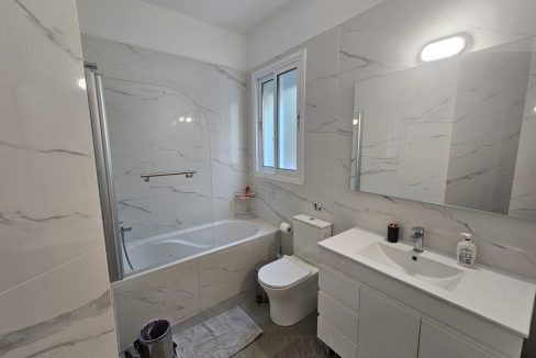 a1b66444-cd34-4f69-bca1-0defe98a2f8d