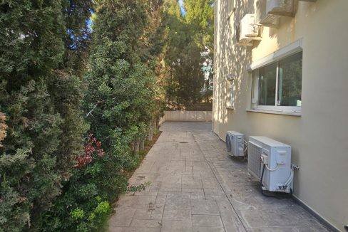 b363a3d3-2d04-453e-b102-e11c4425b78c