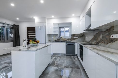 487167352_1771956050280818_3362667304675918825_n