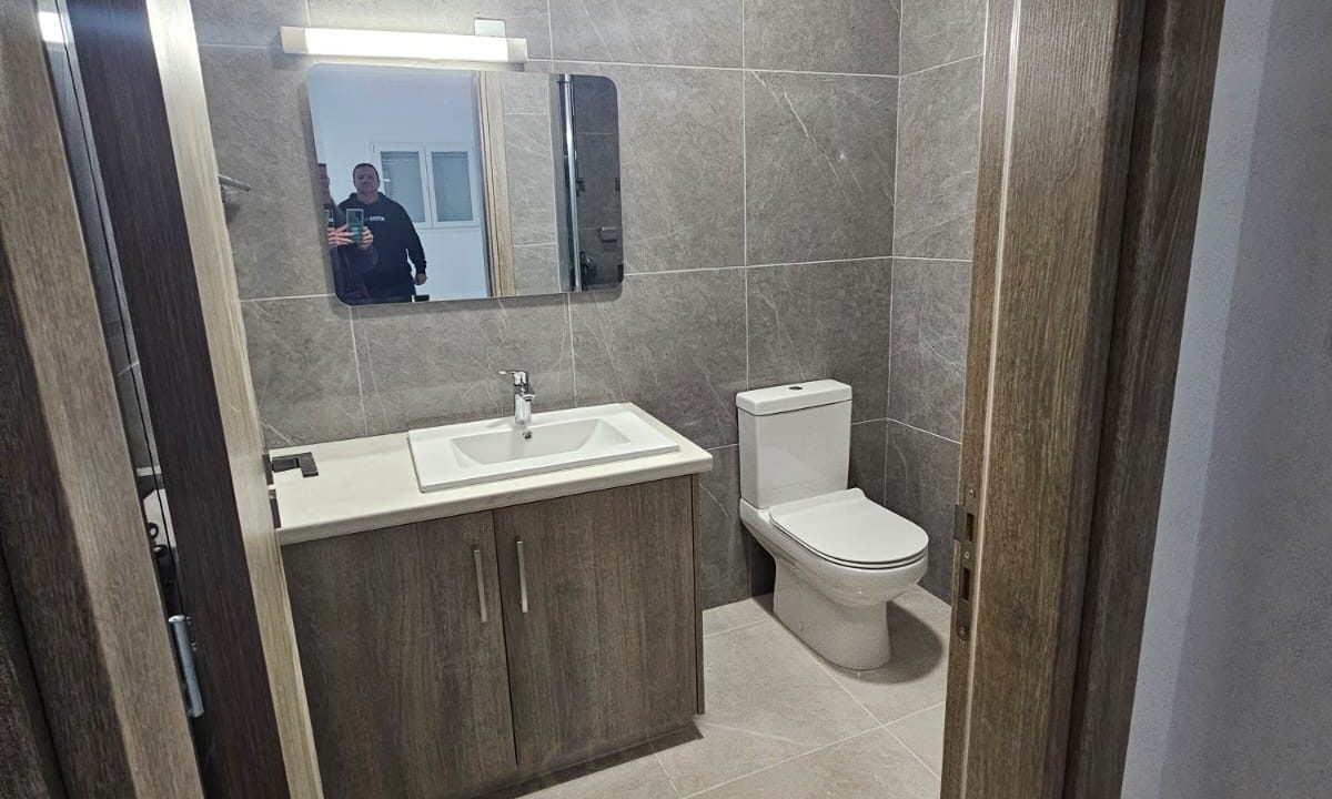 9cf557c9-a25b-4483-9268-cffb6314257f