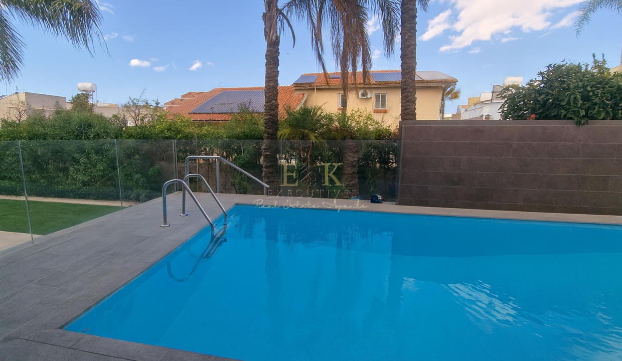 Add clear blue water