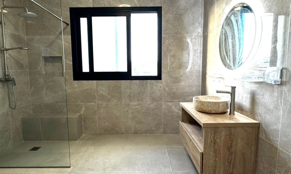 WhatsApp Image 2026-02-11 at 20.42.06F