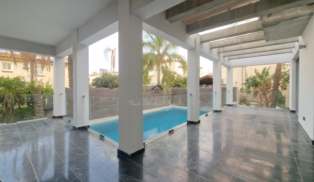 add clear blue water.png2