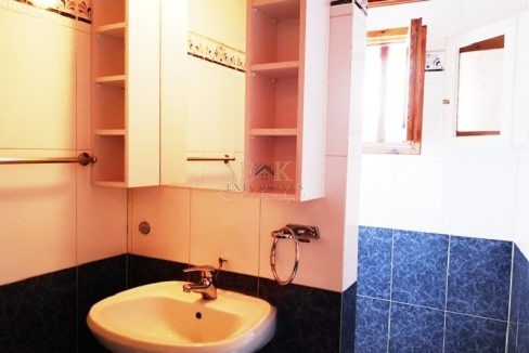 la_c5ffb4a80fbf475c844386ad5d053807