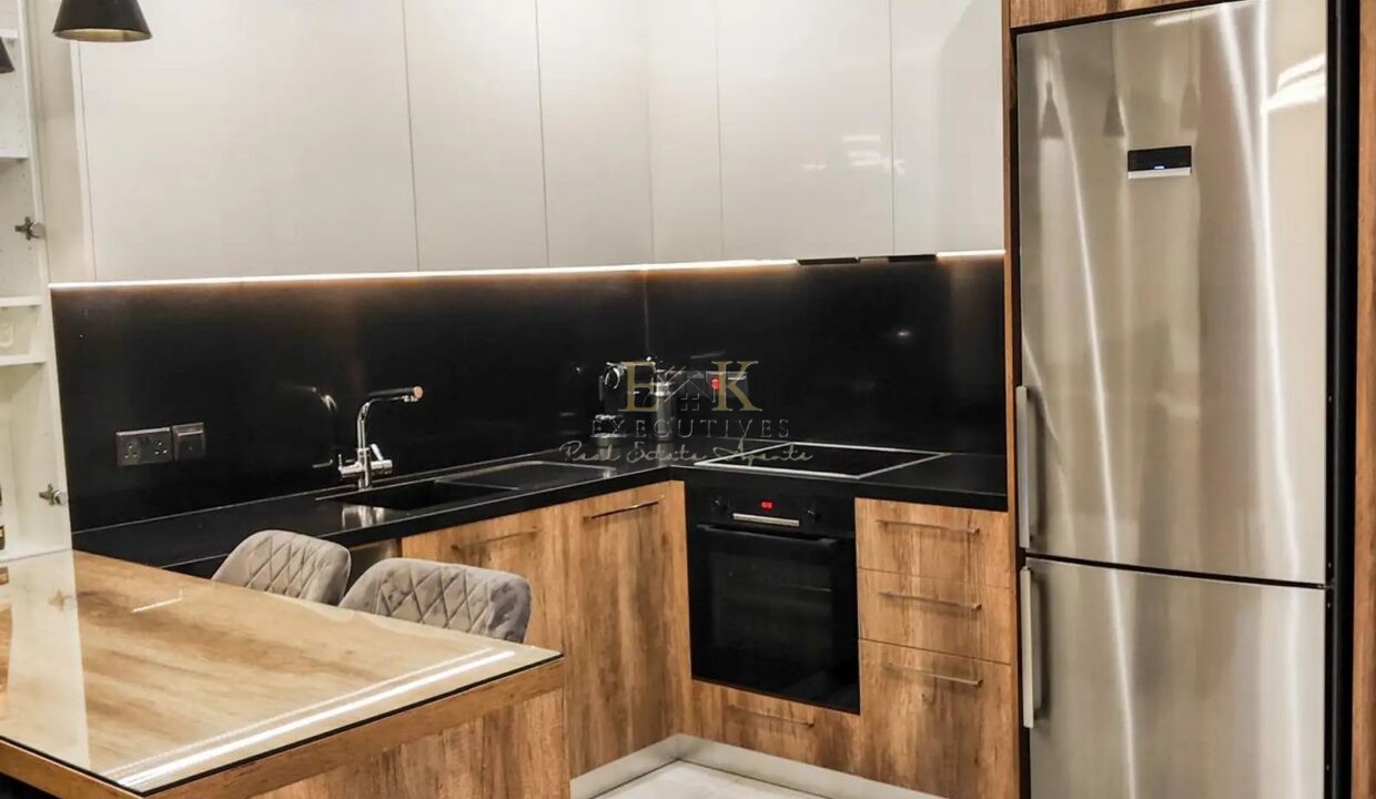 4dd9891a569094625545cb17e63c3ffa