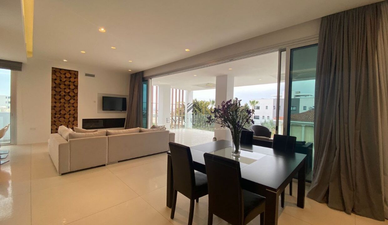 WhatsApp Image 2023-03-27 at 11.25.40