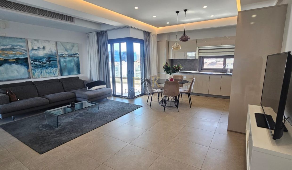 WhatsApp Image 2026-03-01 at 09.39.08