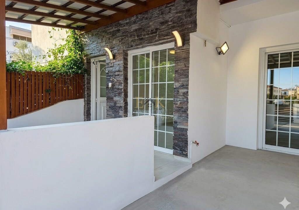 63fd302c-16ad-4702-86a4-5103e8b2a4c1