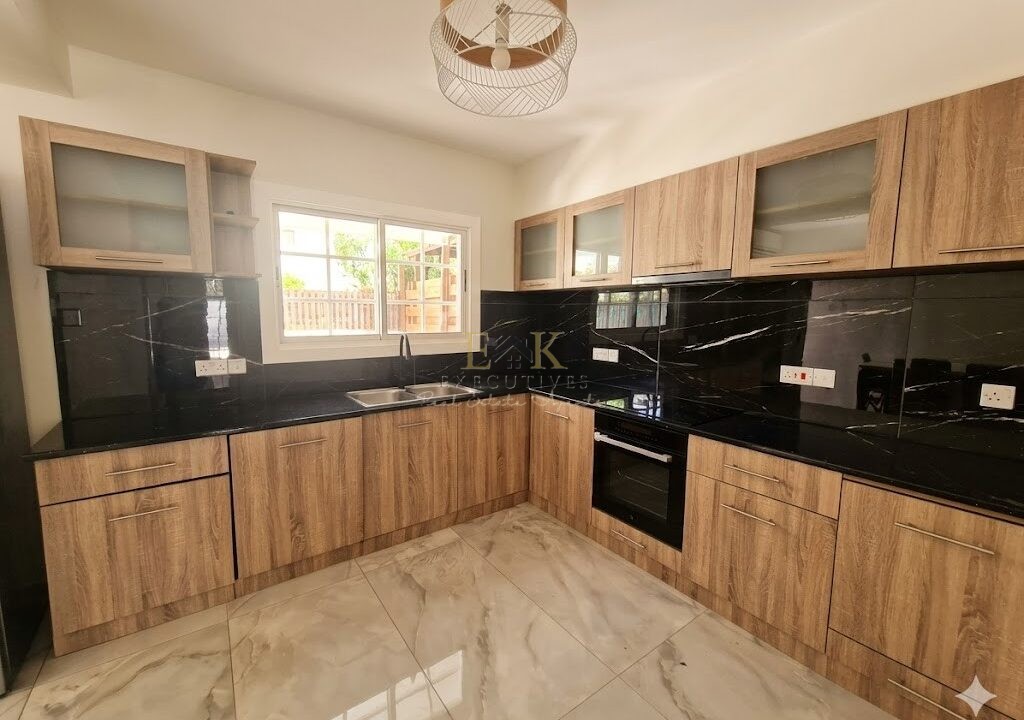 6cd0d13b-0886-458d-bf3f-67a03d4e5959