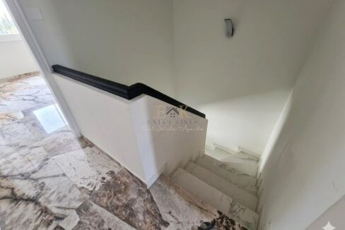 ad4383d5-85a4-48d8-8065-ffd43e4c8219