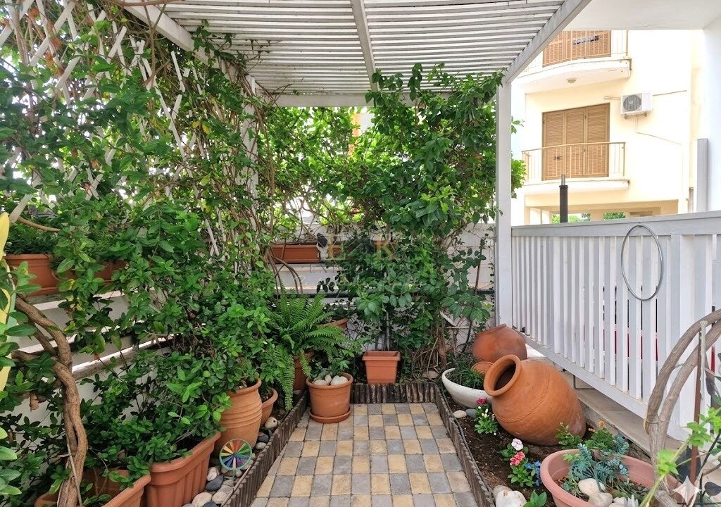 b4959b2d-754b-4af6-8bd8-5bbc33327fd1